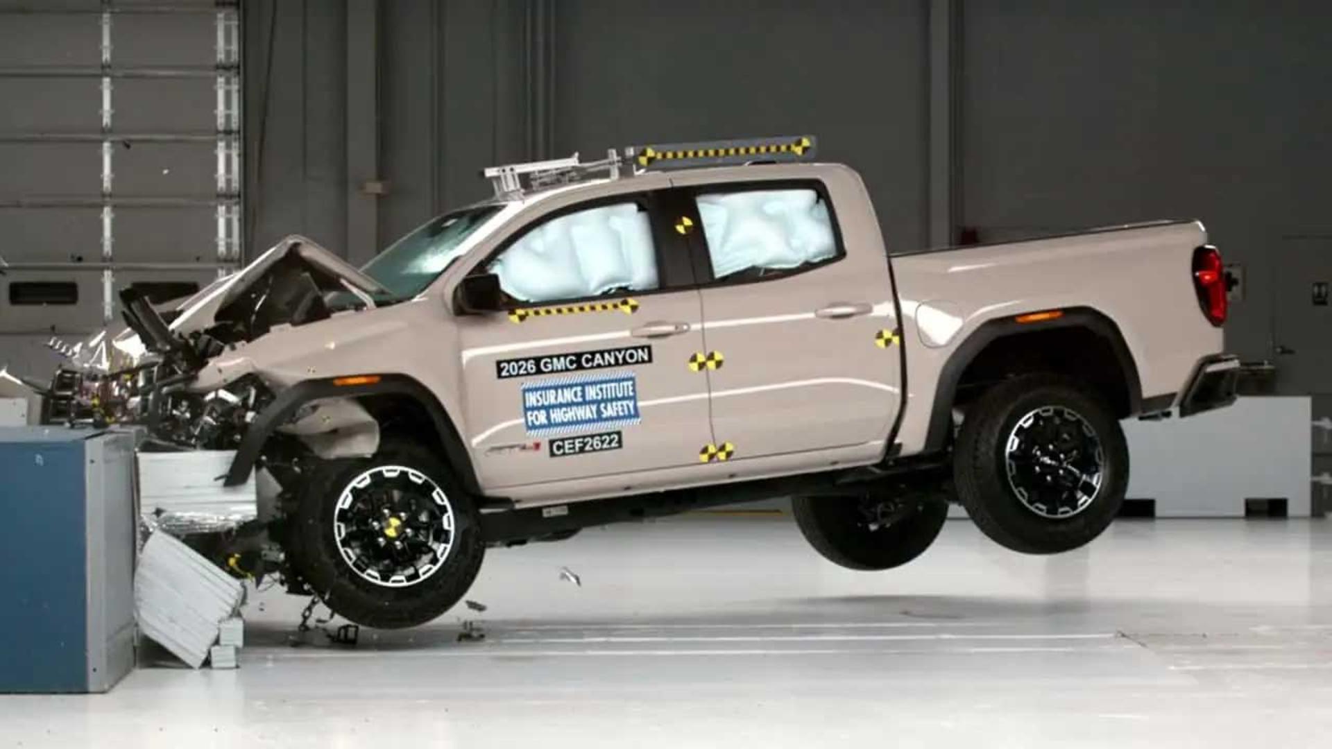 تست تصادف IIHS 2026 جی‌ام‌سی کانیون