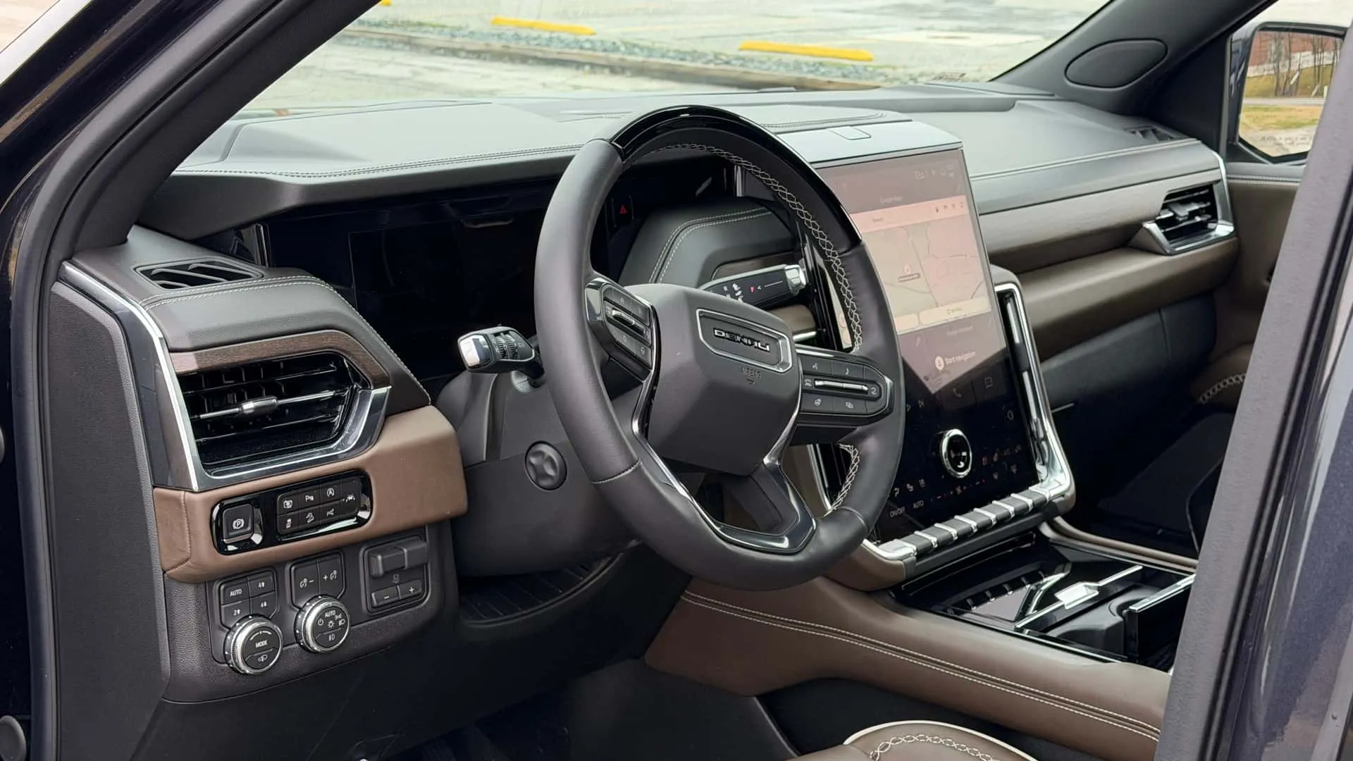 جی‌ام‌سی یوکان دنالی آلتیمیت 