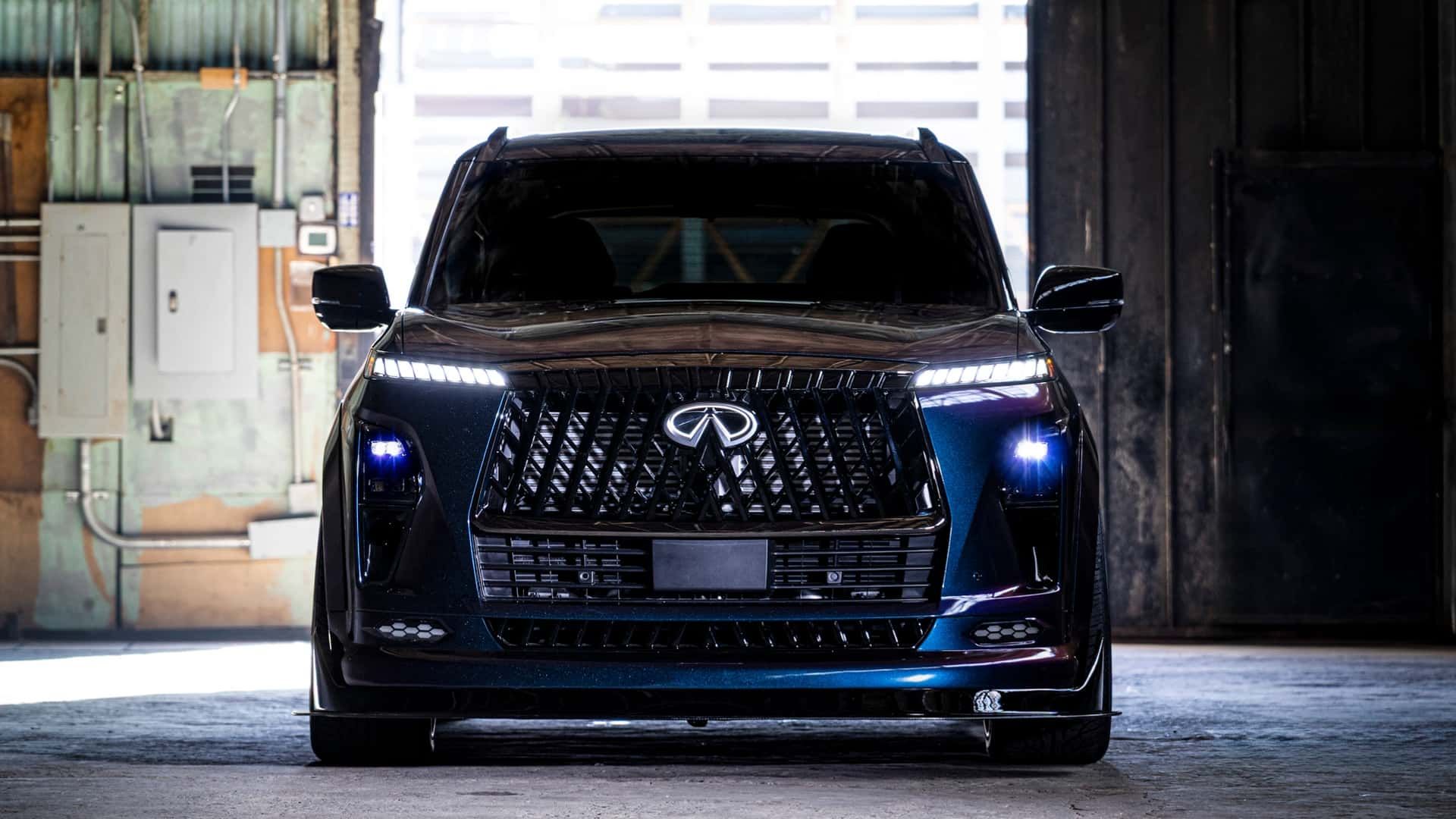 اینفینیتی QX80 R-Spec