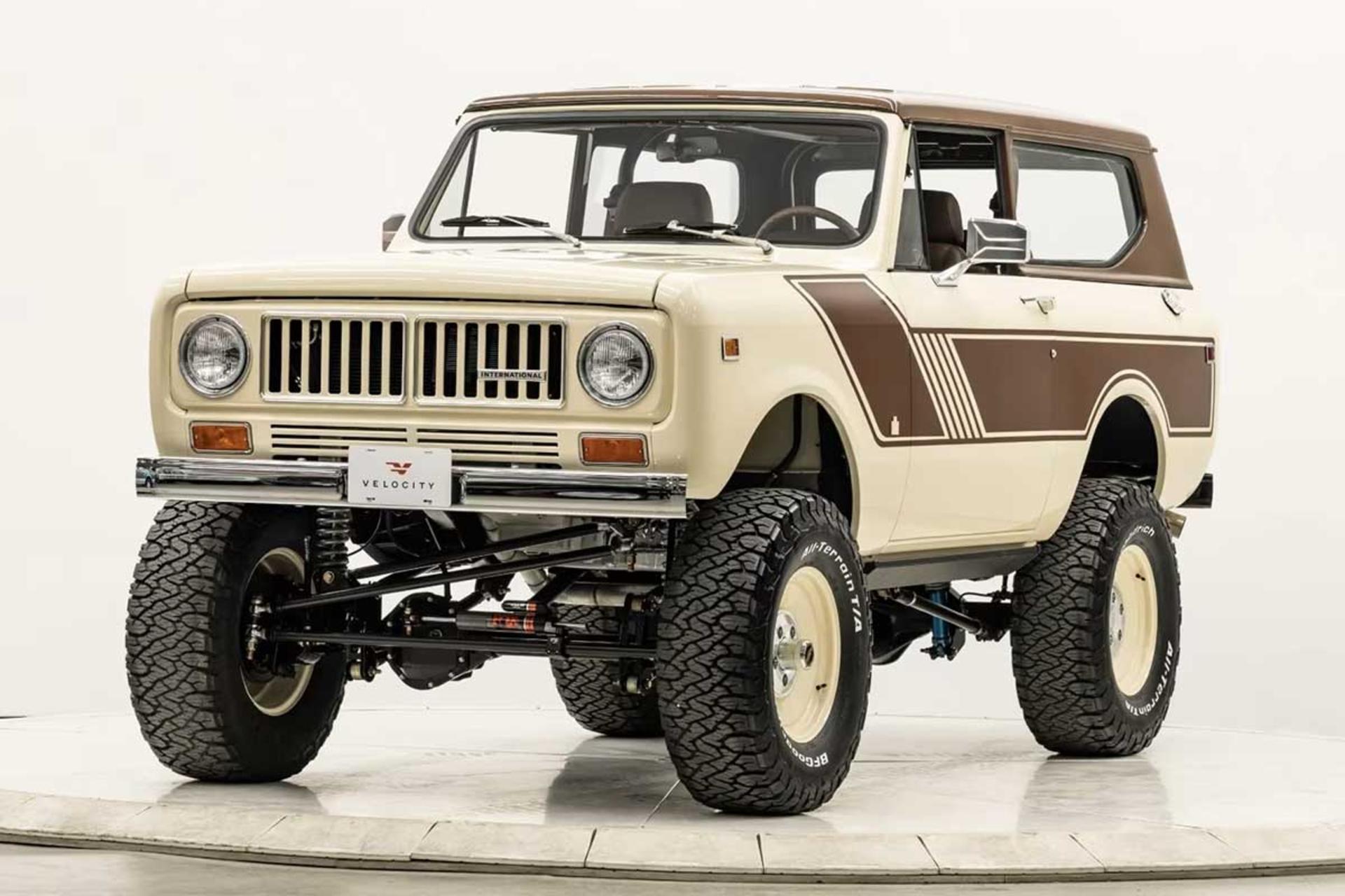 رستوماد اینترنشنال اسکات 