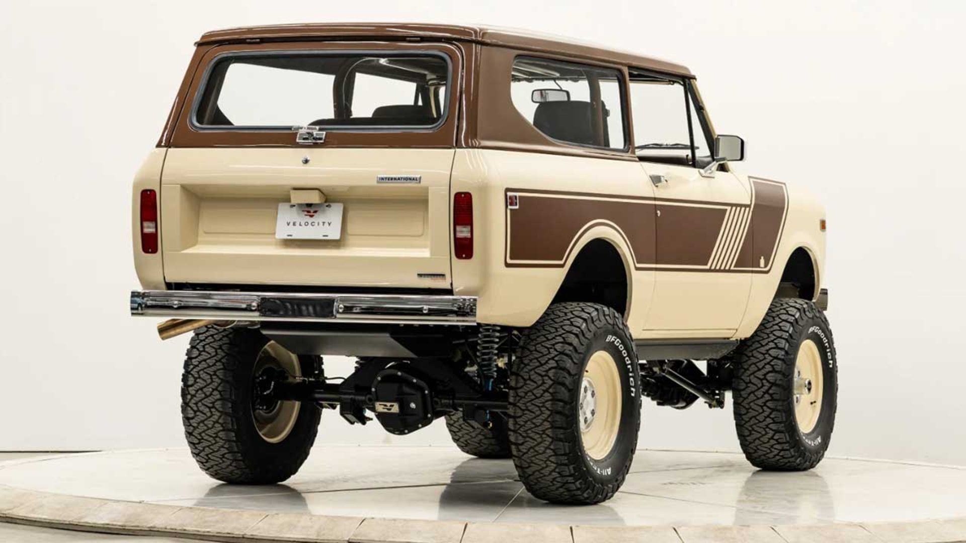 رستوماد اینترنشنال اسکات 