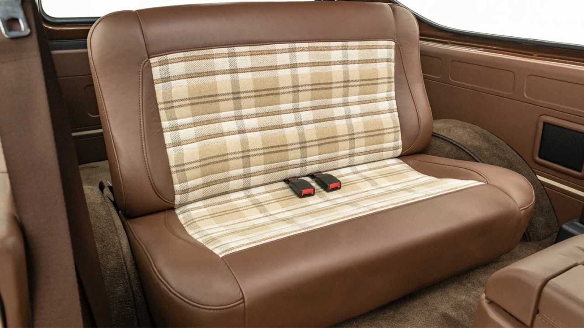 رستوماد اینترنشنال اسکات 