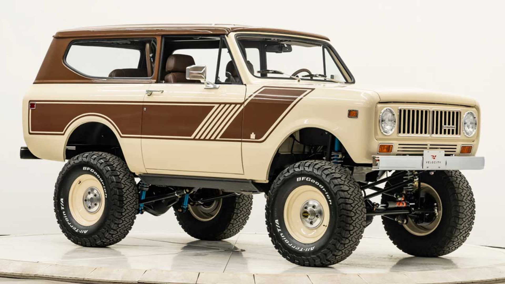 رستوماد اینترنشنال اسکات 