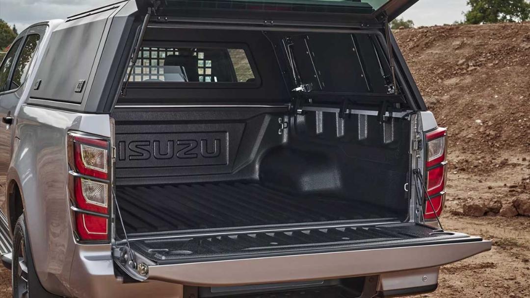 ایسوزو D-Max تجاری