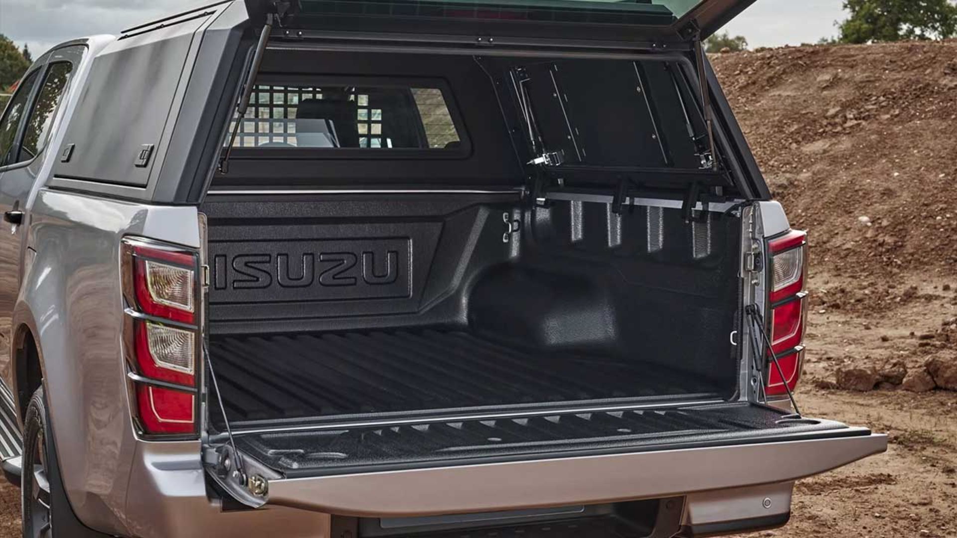 ایسوزو D-Max تجاری