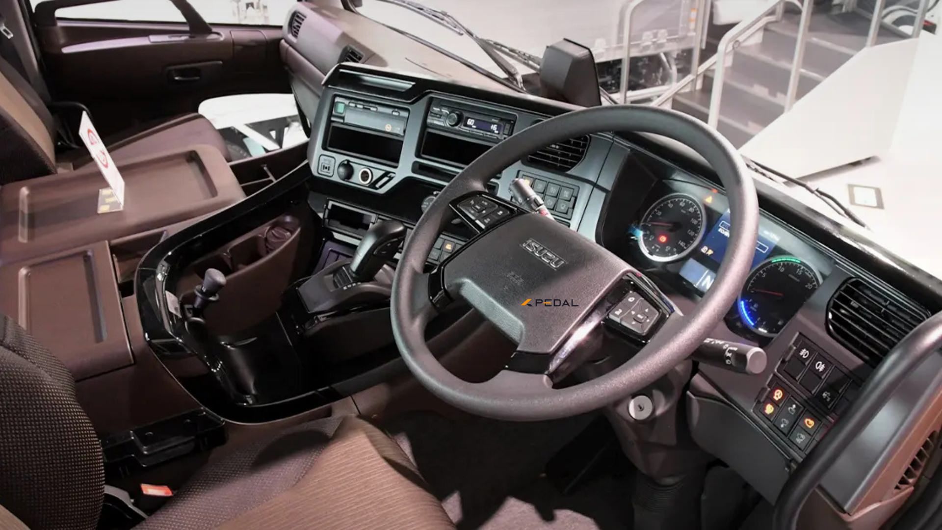 کابین کشنده skmc گیگا 460