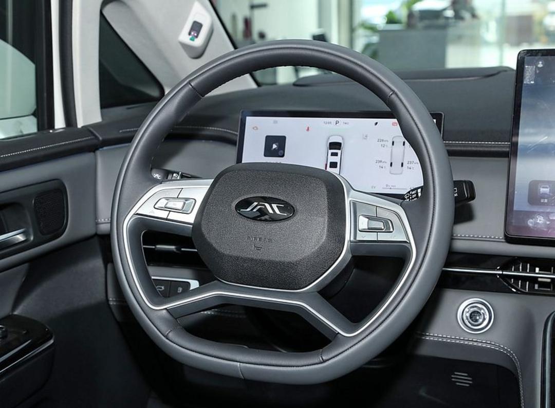 jac rf8 mpv  kmc