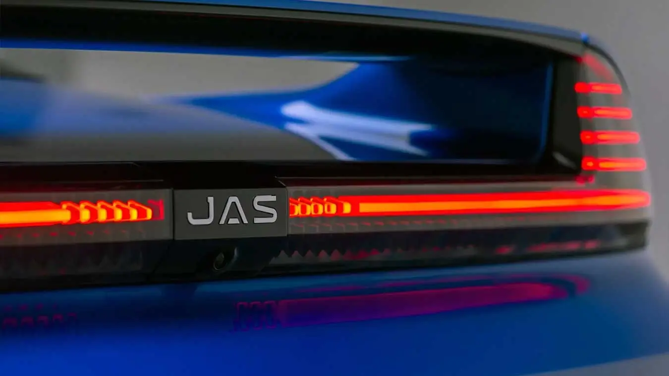 چراغ عقب هوندا NSX رستوماد جاس پینین‌فارینا