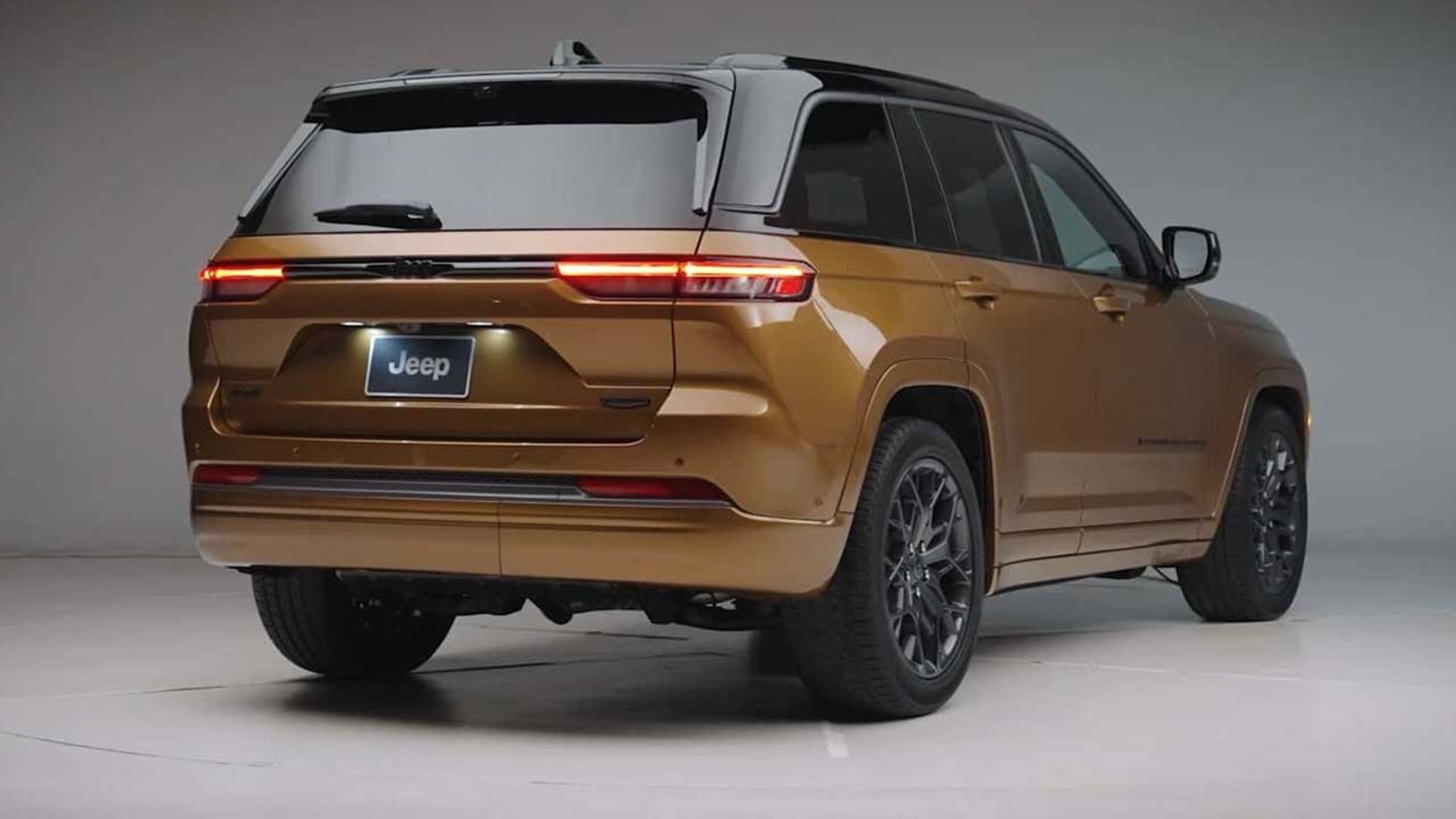 جیپ گرند چروکی مدل 2026 