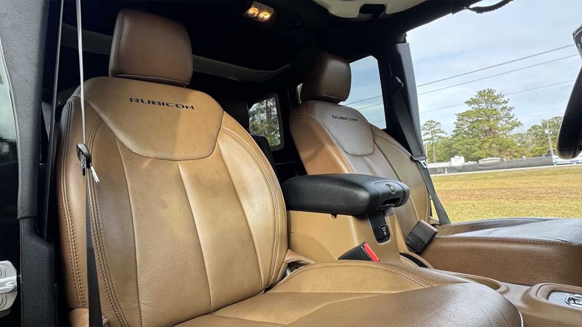 جیپ رانگلر با موتور هلکت