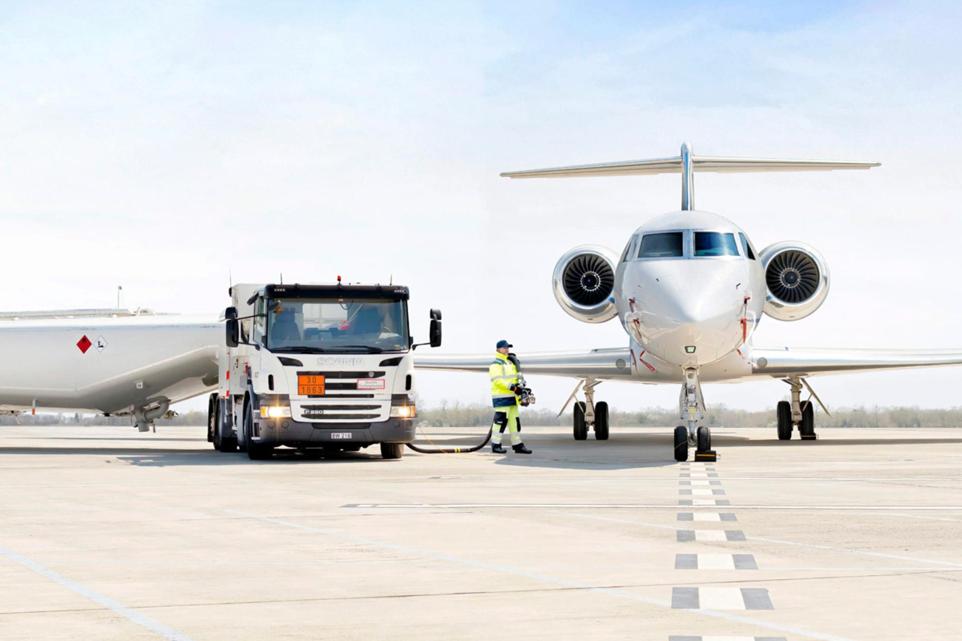 سوختگیری هواپیما