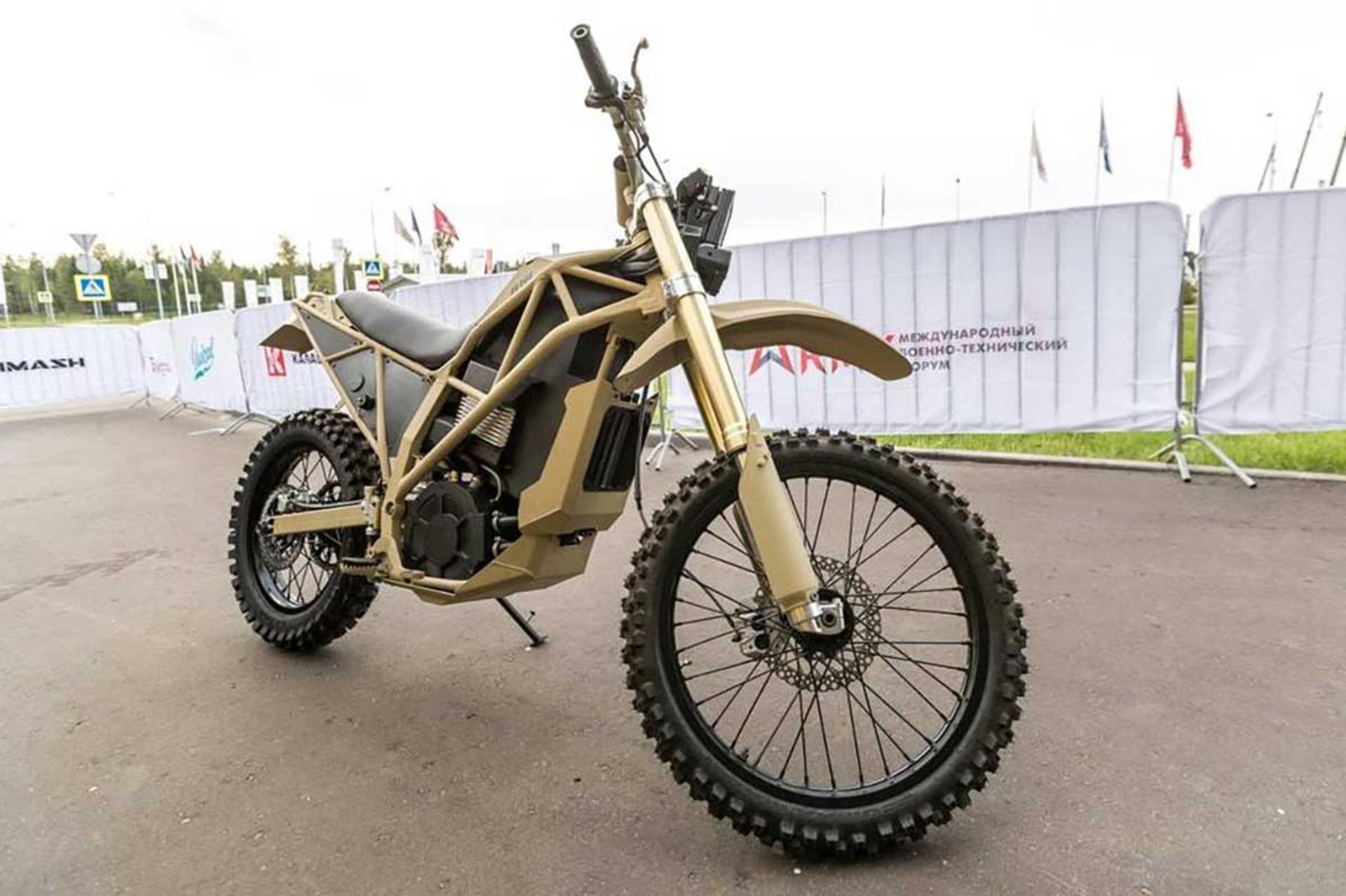 موتورسیکلت کلاشینکف ایژ