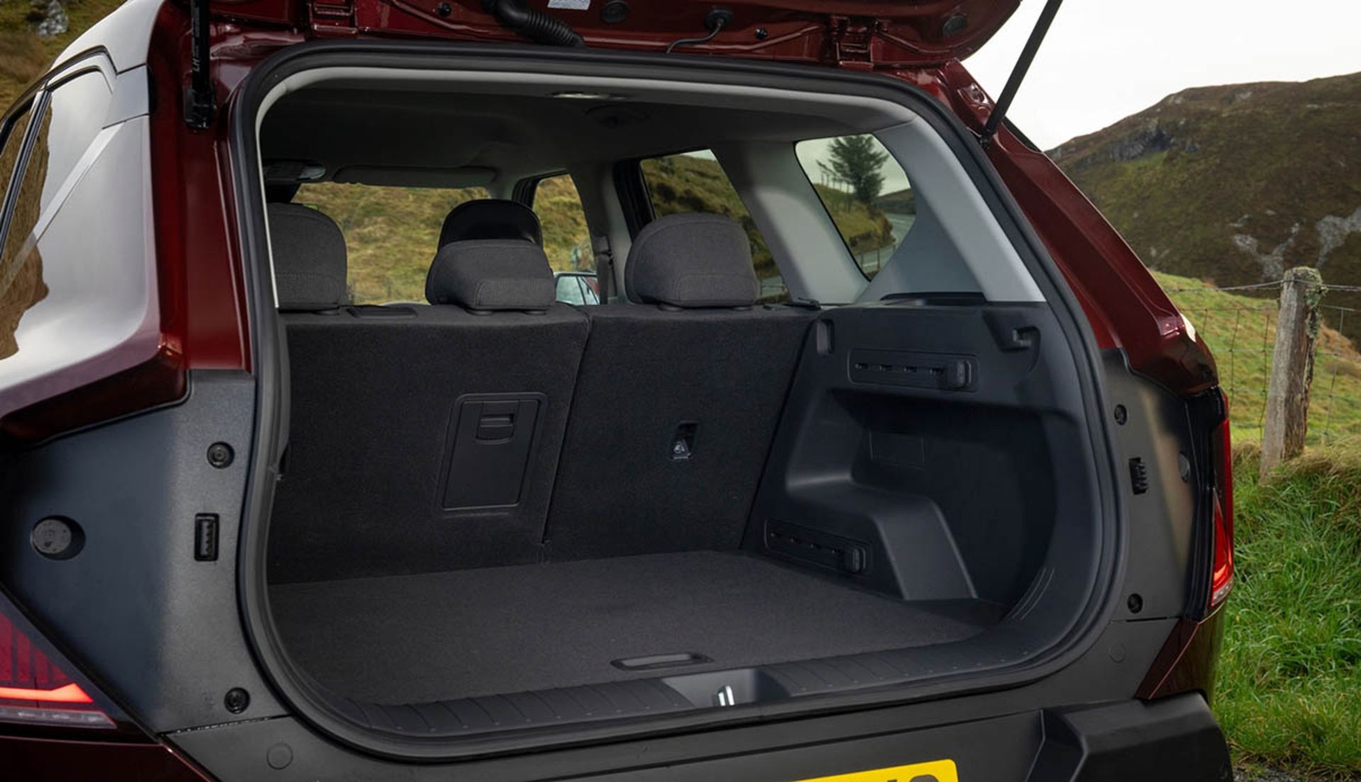 صندوق عقب کیا EV5 برقی