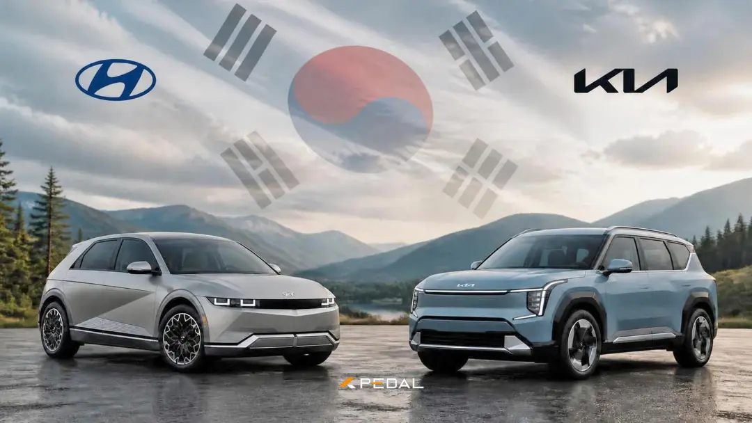 خودروهای برقی هیوندای آیونیک 5 (Hyundai Ioniq 5) و کیا EV5 در مقابل پرچم کره جنوبی