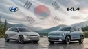 خودروهای برقی هیوندای آیونیک 5 (Hyundai Ioniq 5) و کیا EV5 در مقابل پرچم کره جنوبی