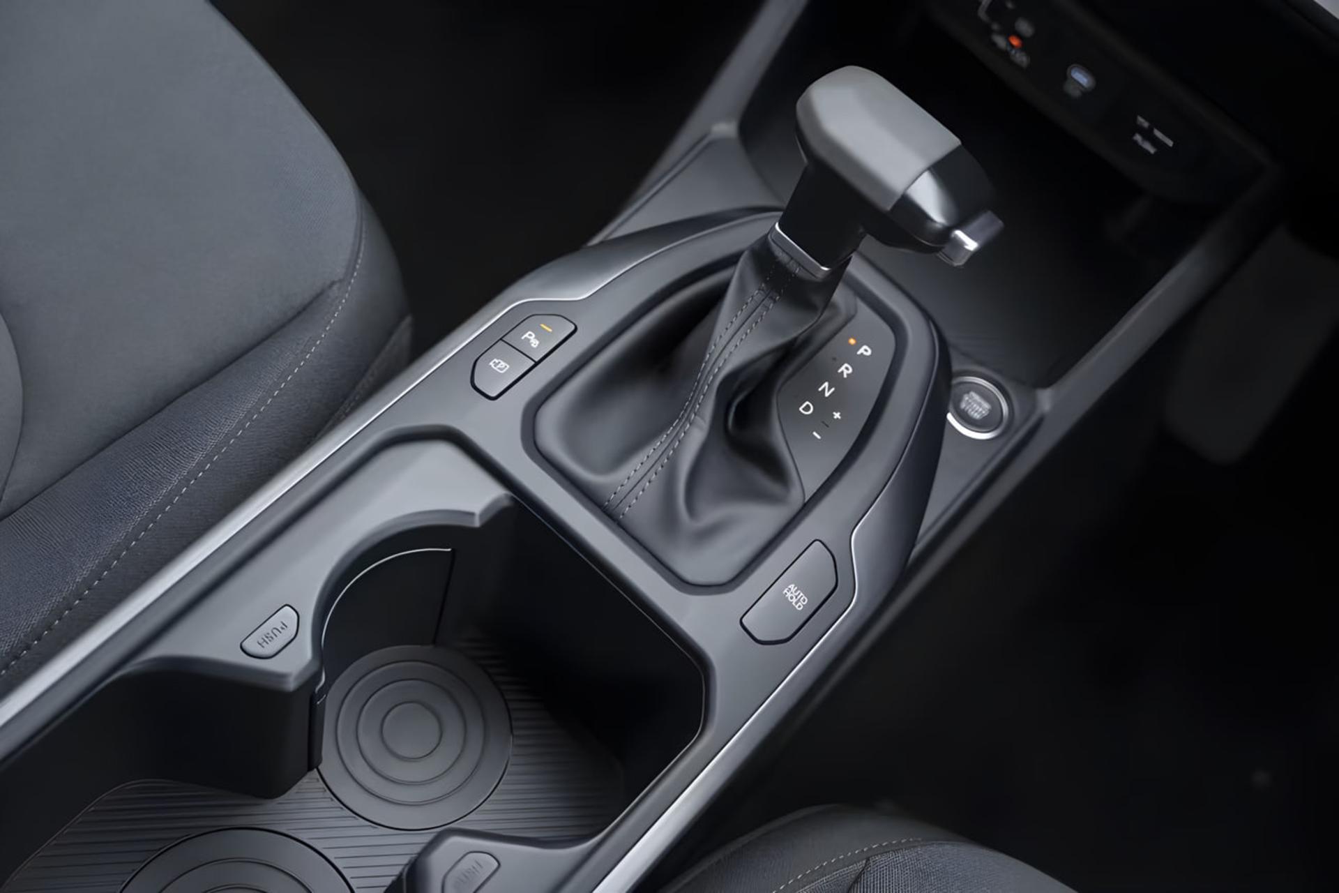 دسته دنده و کنسول مرکزی خودروی کیا K4 (Kia K4)