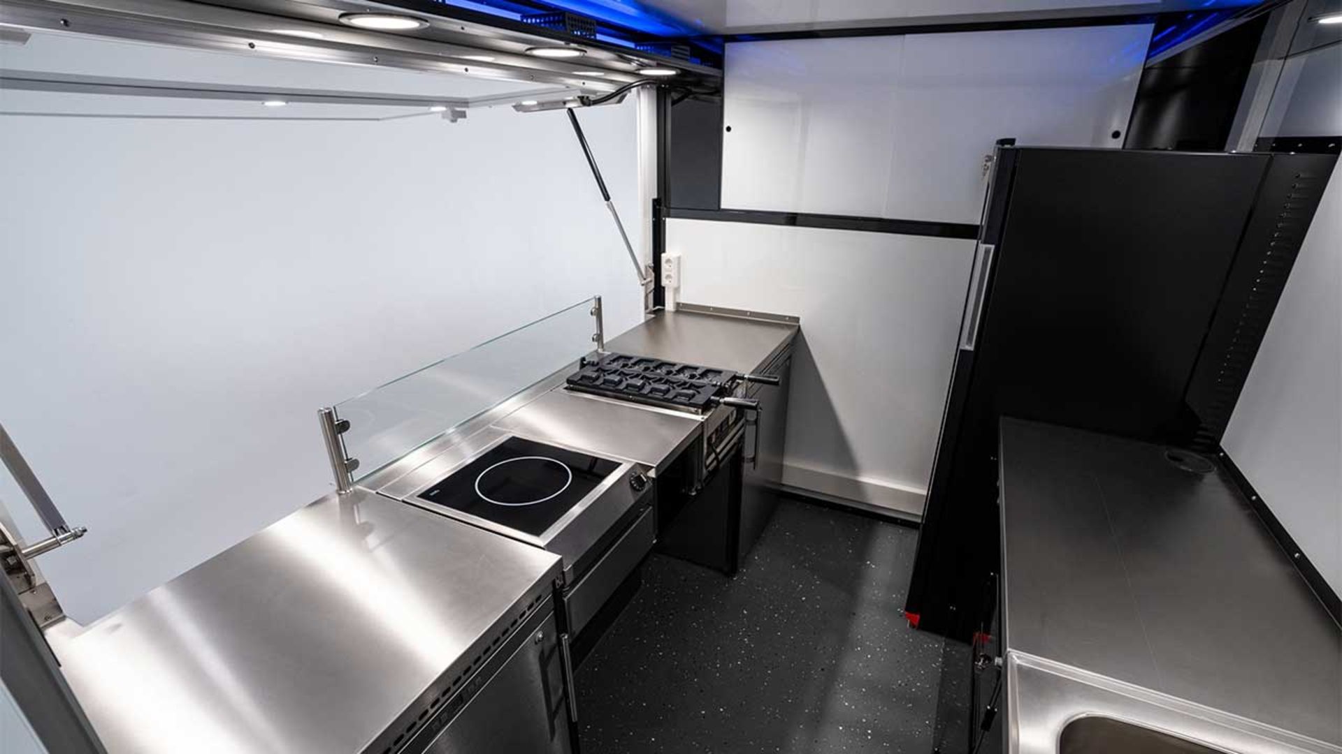 کیا PV5 شاسی کابین