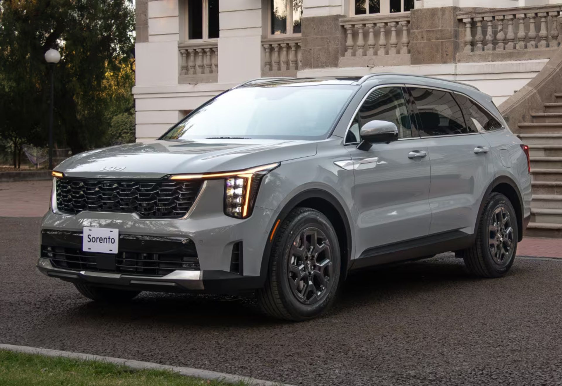 KIA sorento 2025 iran