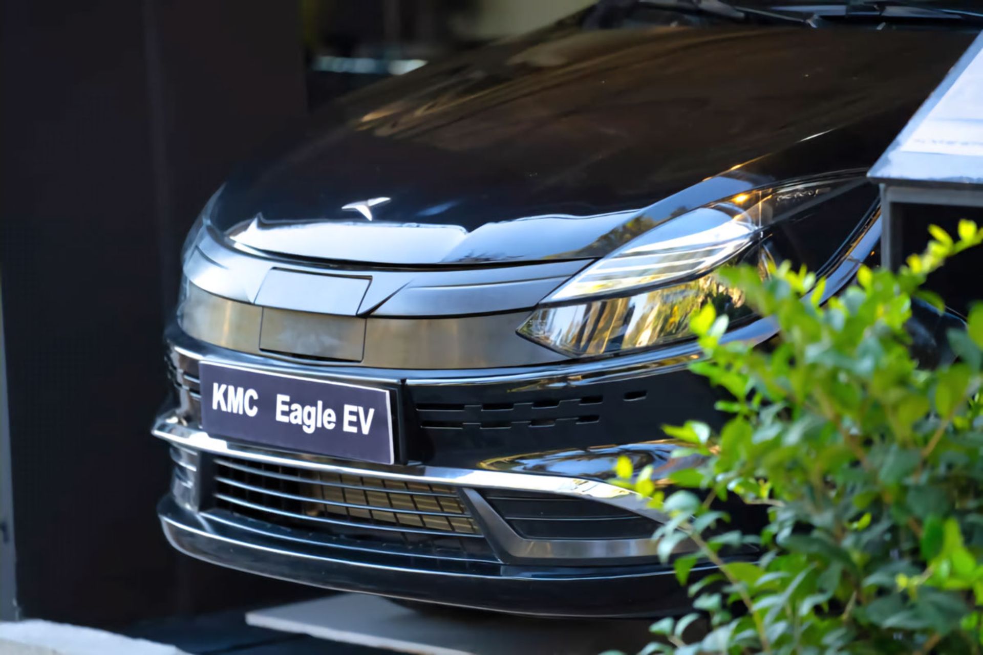 کی ام سی ایگل برقی KMC EAGLE EV