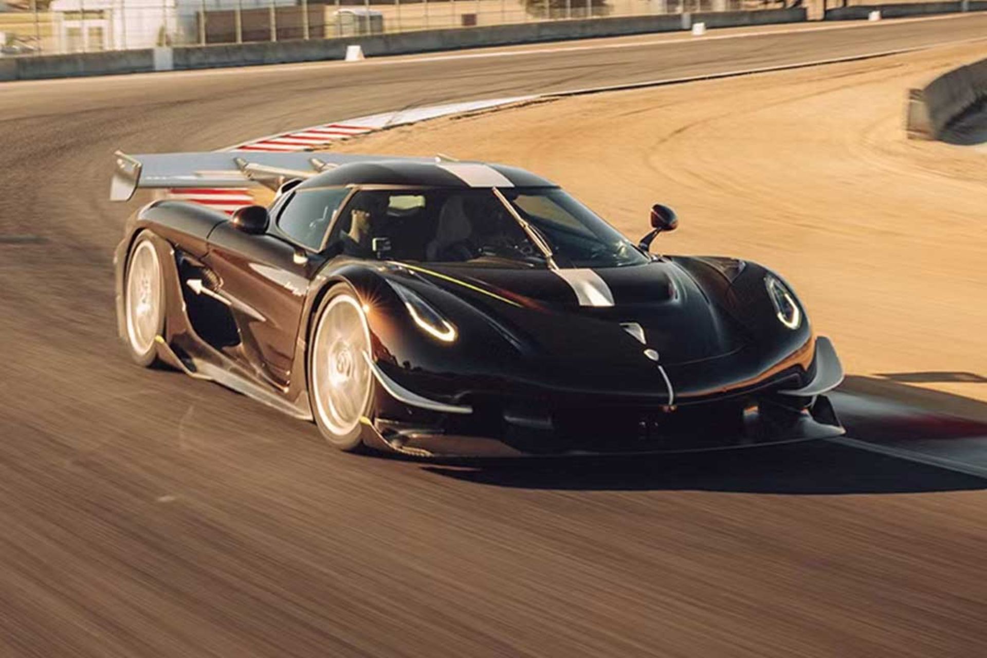 رکورد کونیگزگ سدیر اسپیر