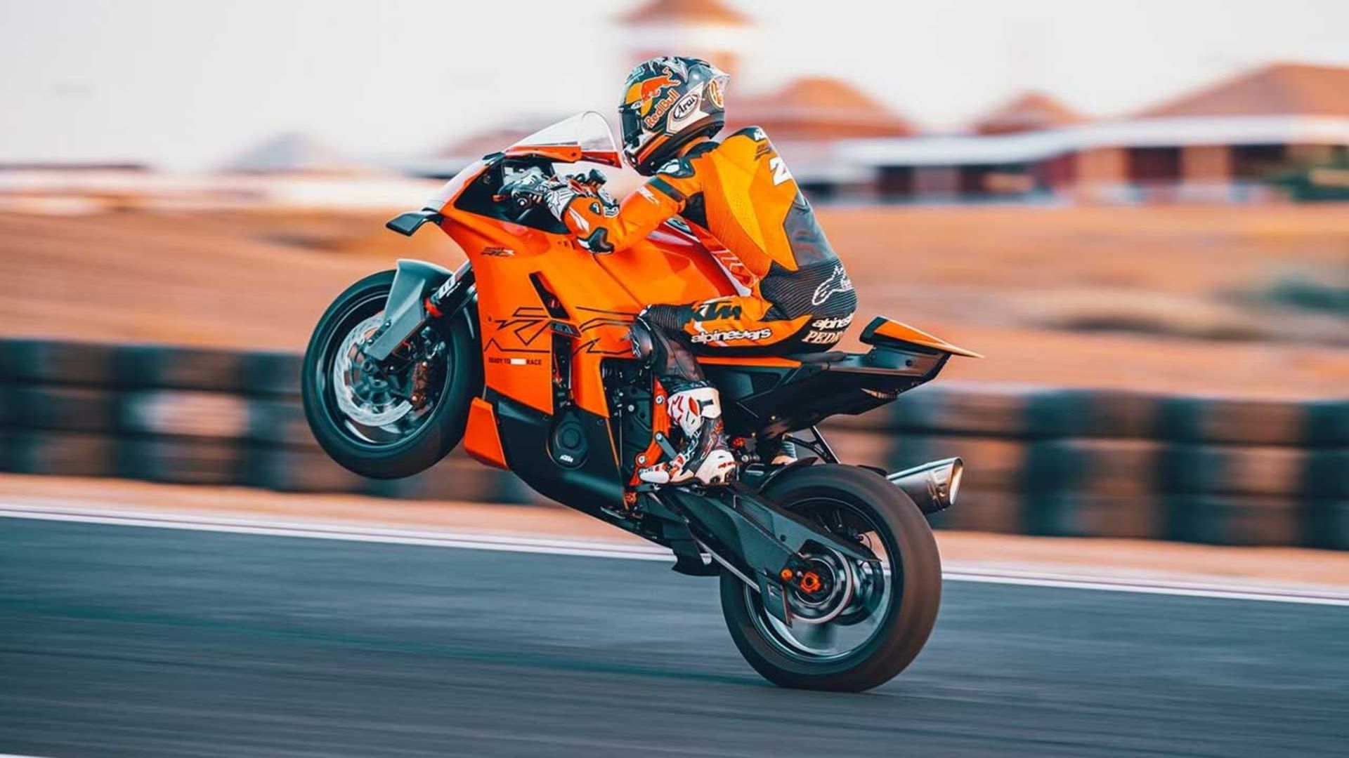کی تی ام 990 RC R
