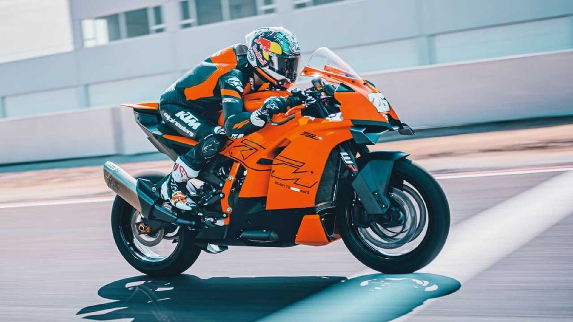 کی تی ام 990 RC R