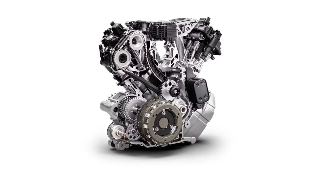 موتور 2026 ktm 1390 super adventure r engine  با جزئیات فنی و قطعات داخلی