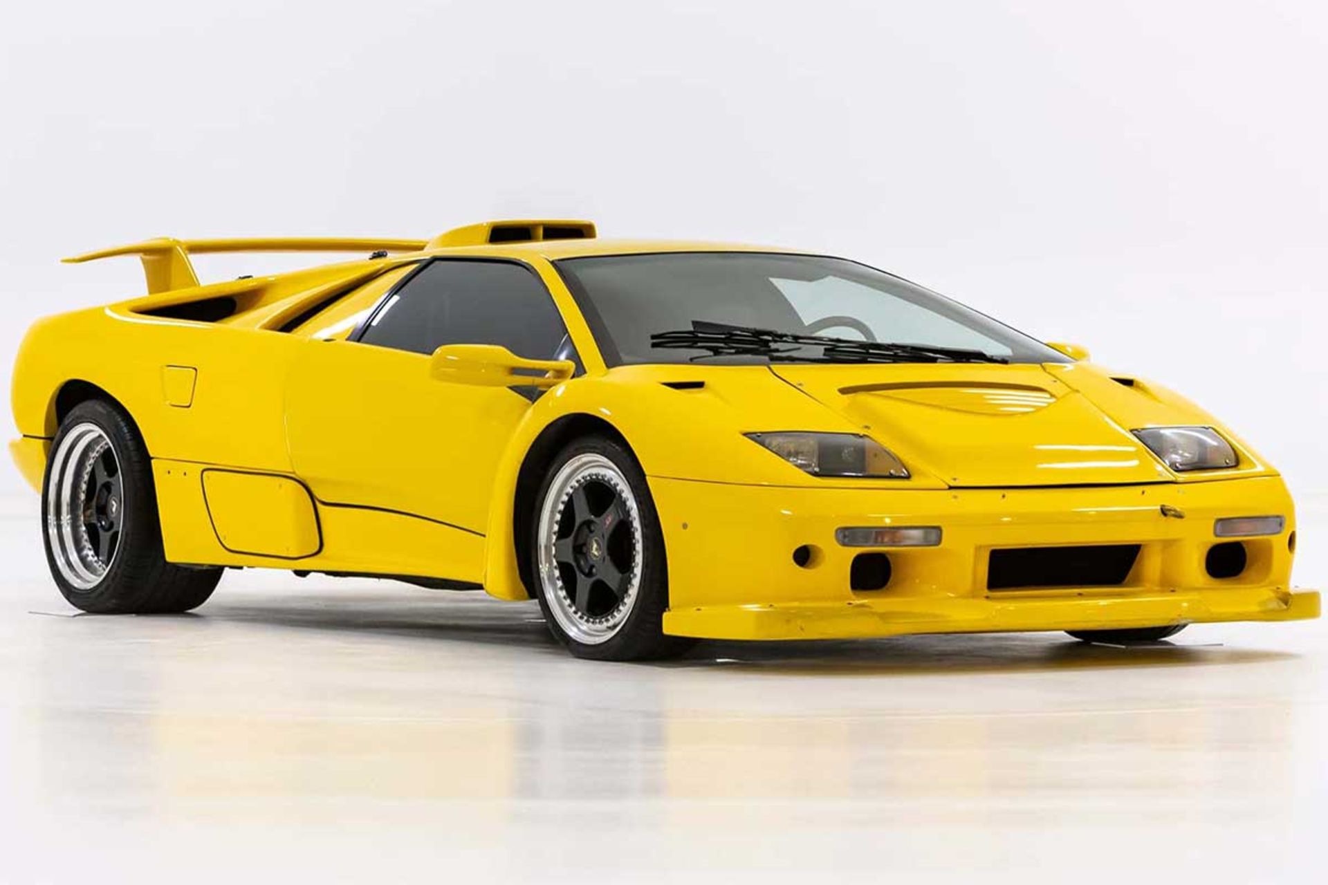 لامبورگینی دیابلو W16 آزمایشی