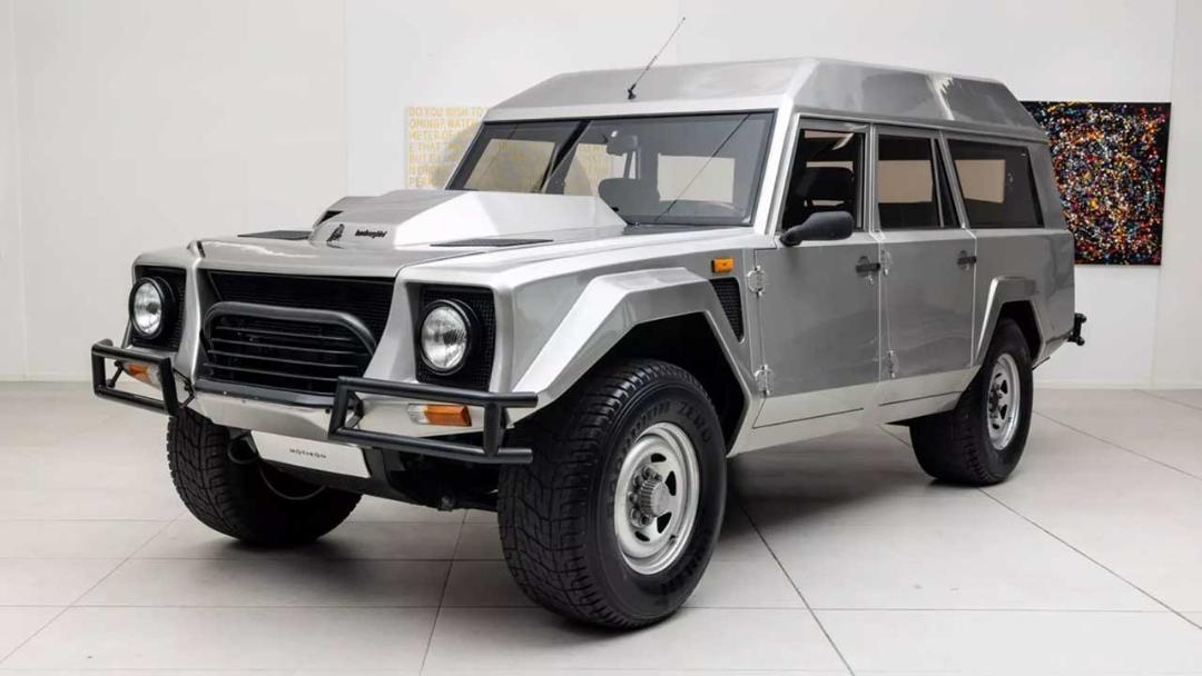لامبورگینی LM002 استیشن