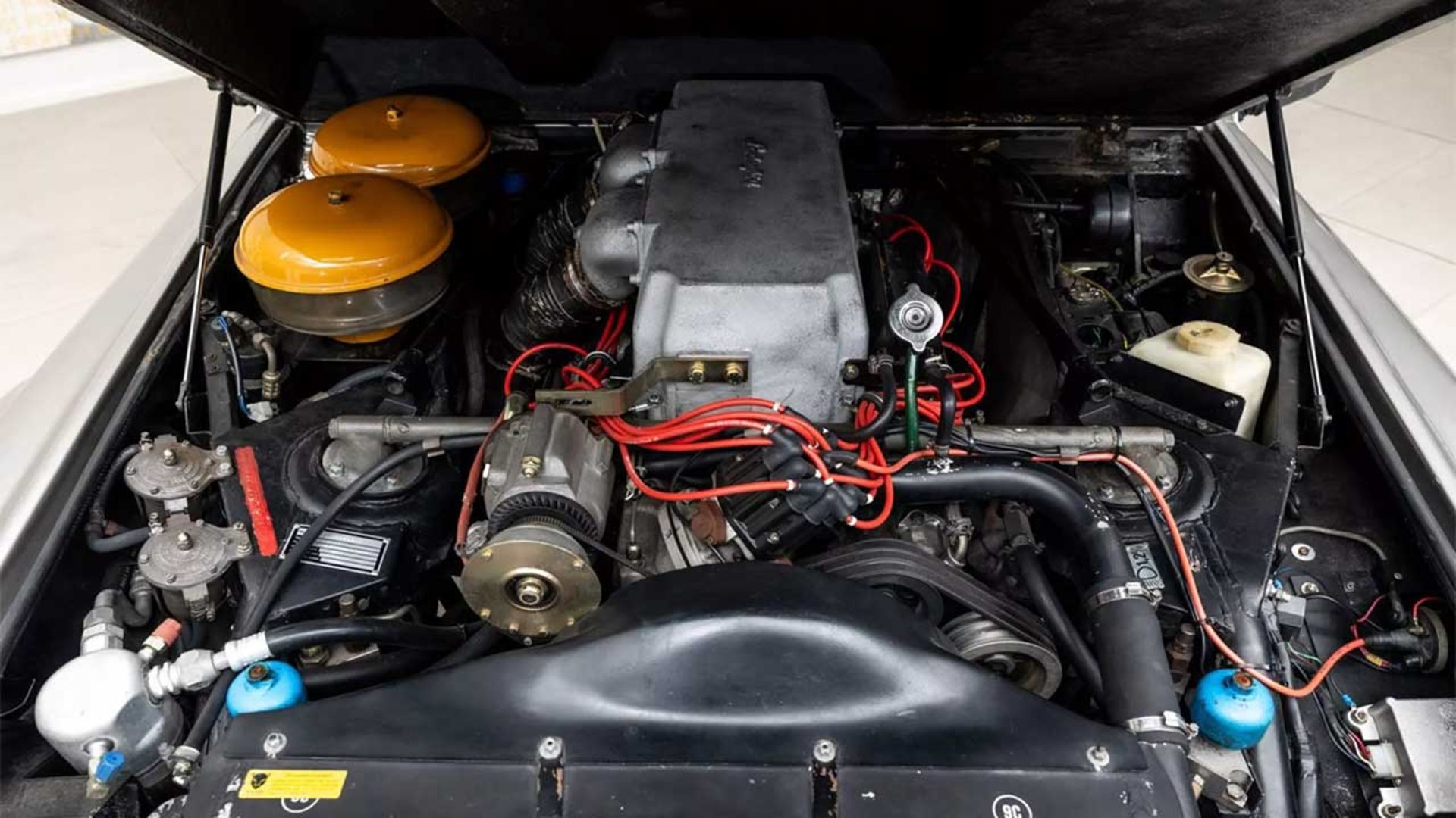 لامبورگینی LM002 استیشن