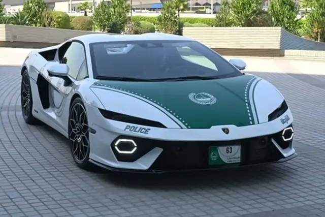 لامبورگینی تمراریو در پلیس دبی