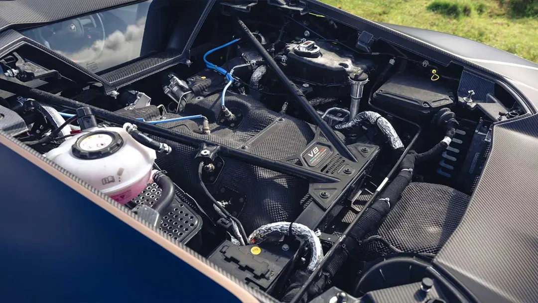موتور V8 هیبریدی خودروی لامبورگینی تمراریو (Lamborghini Temerario) در فضای محفظه موتور