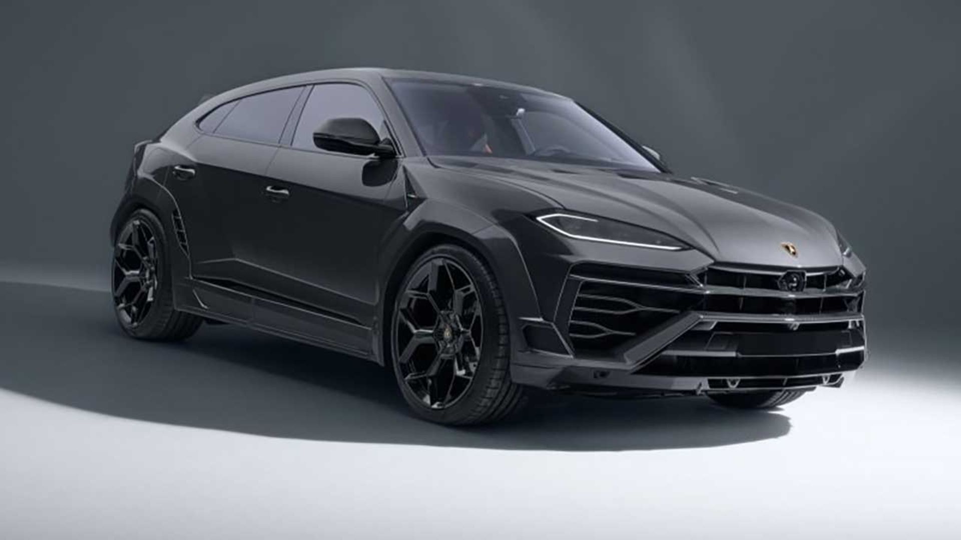 لامبورگینی اوروس هیبرید با کیت بدنه نوویتک