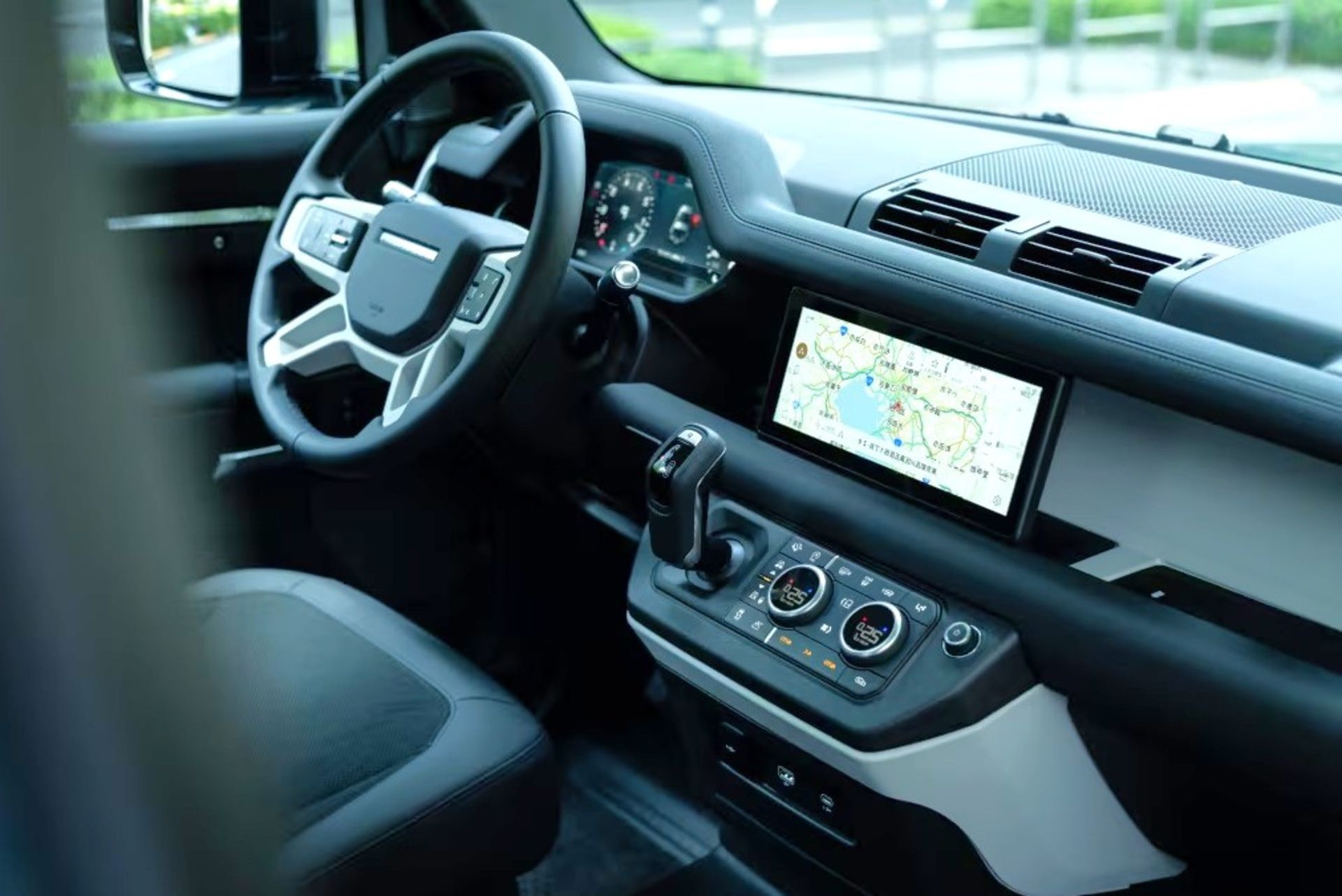 land rover defender 110    