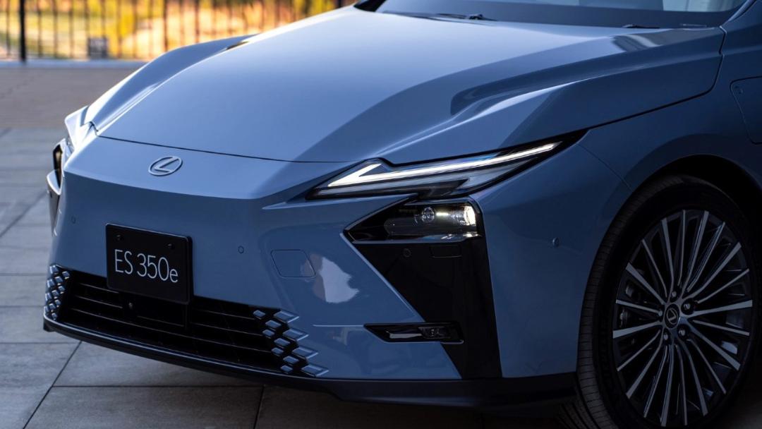 لکسوس ES350e