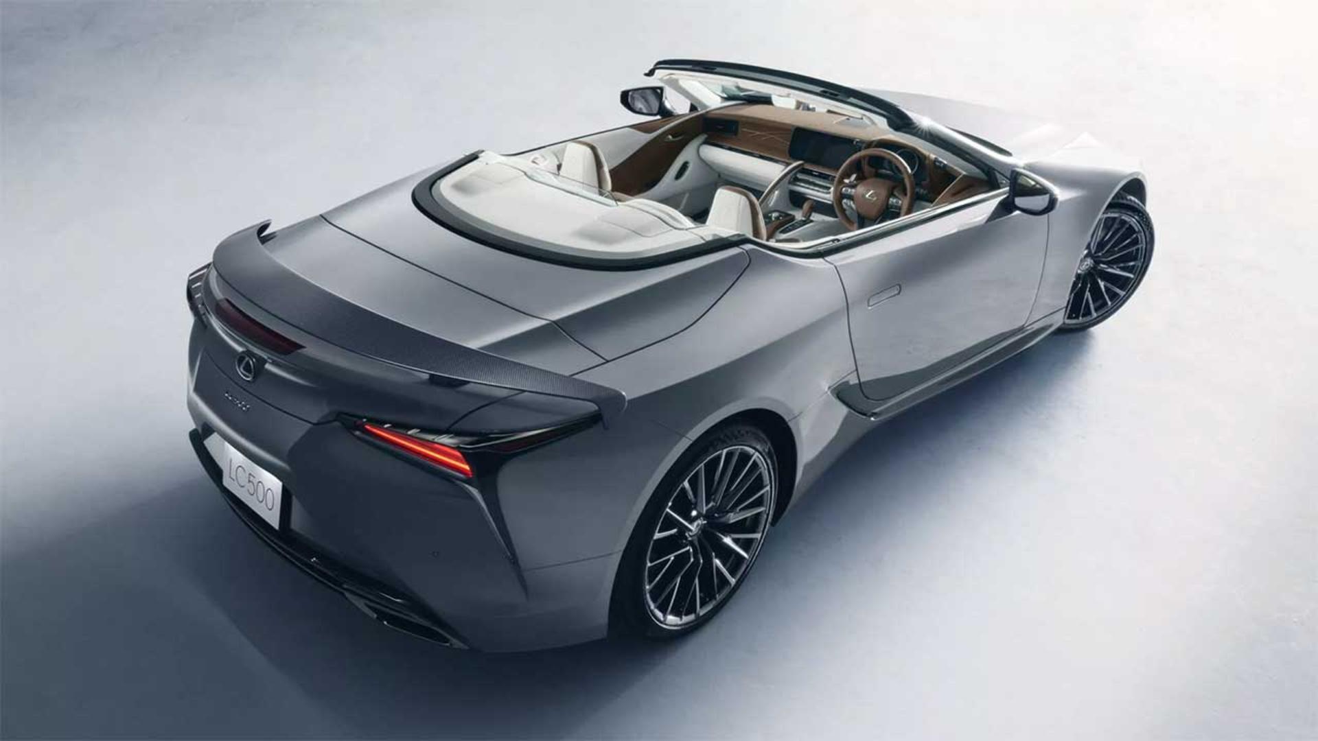 لکسوس LC500 پیناکل