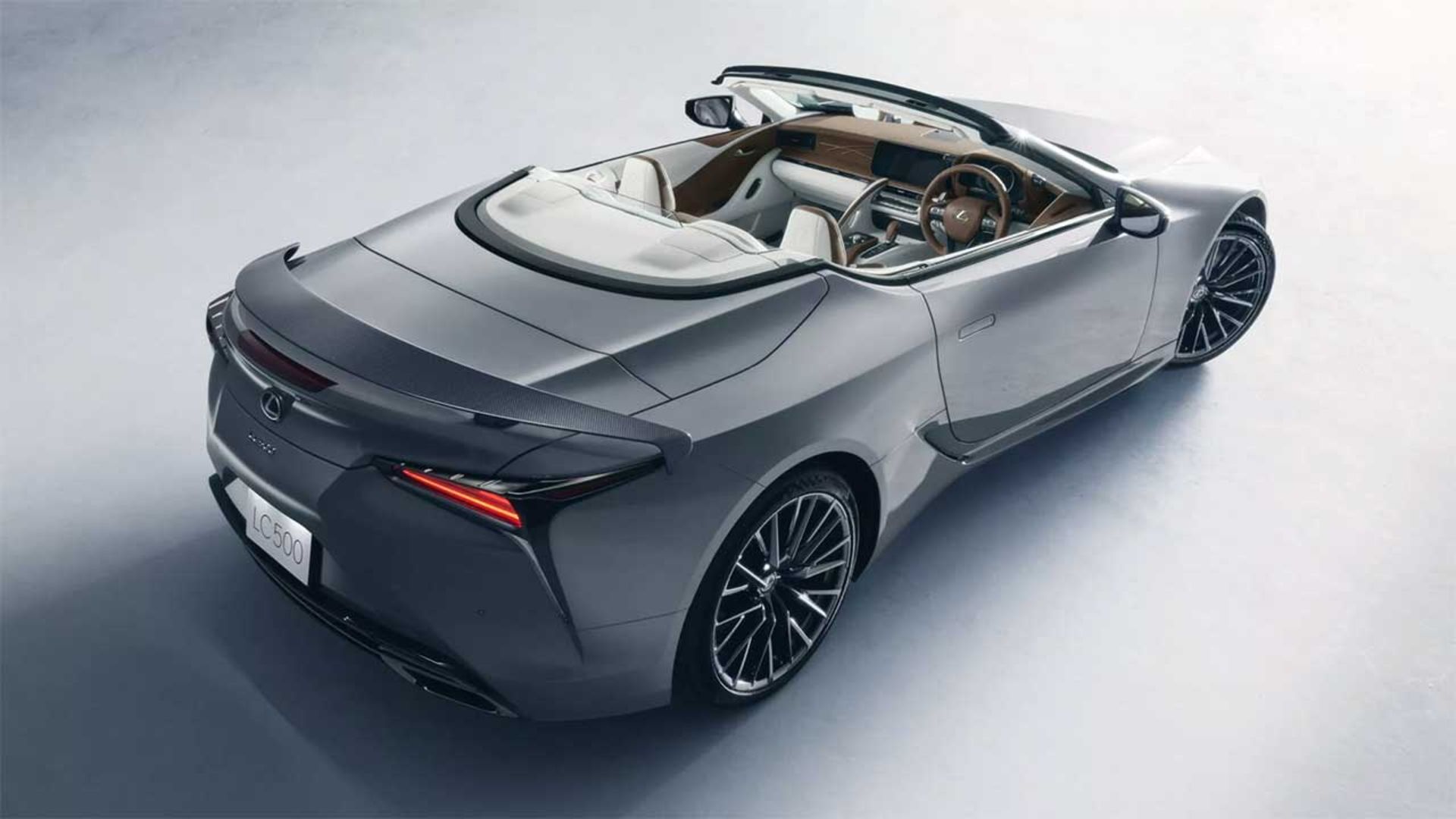 لکسوس LC500 پیناکل