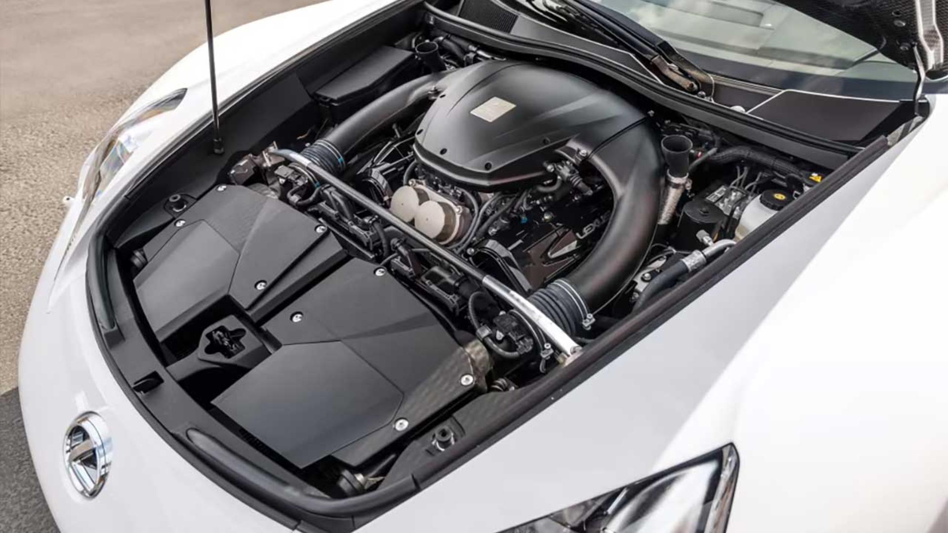 لکسوس LFA