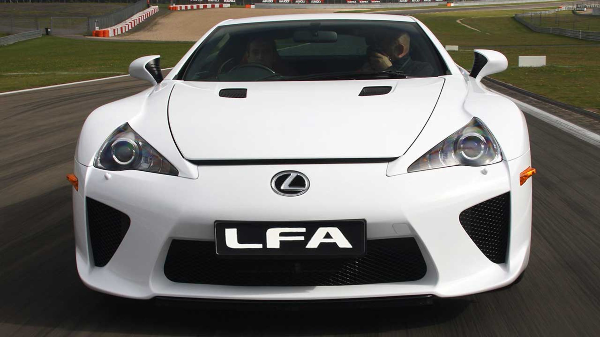 لکسوس LFR جانشین LFA