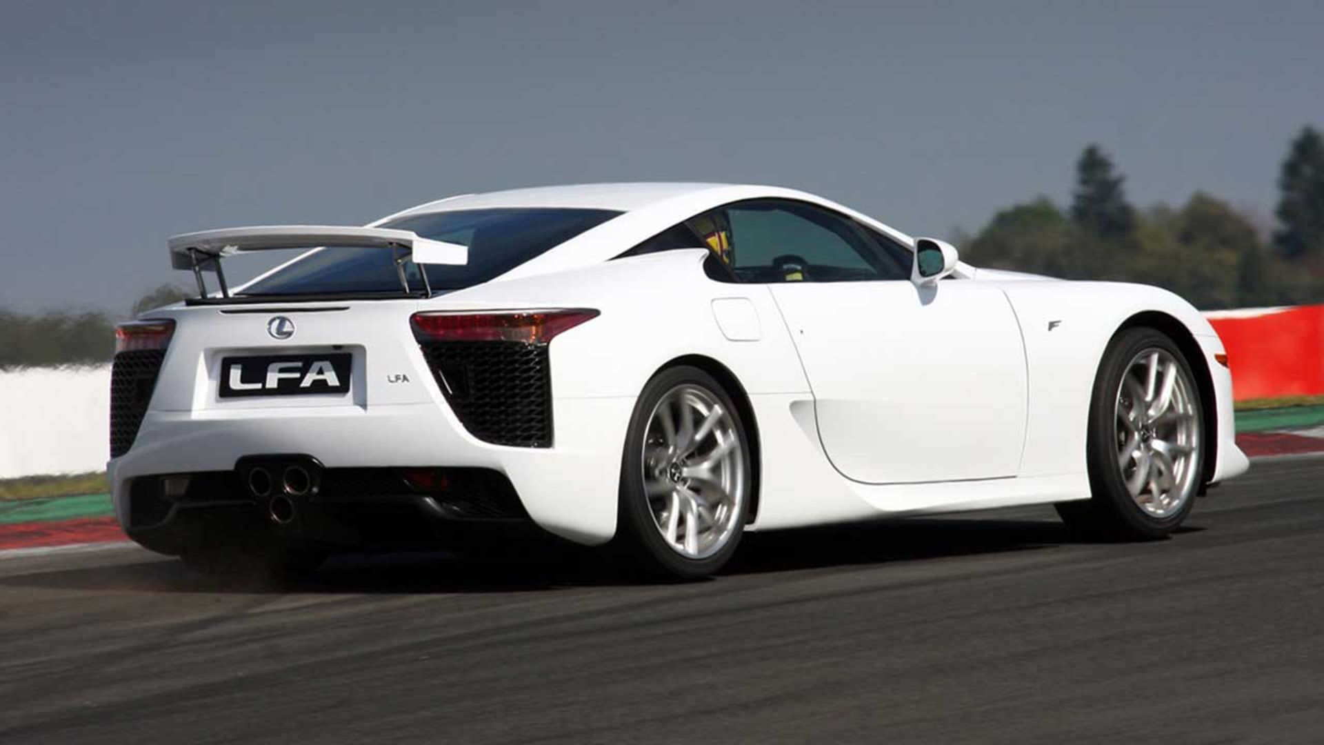 لکسوس LFR جانشین LFA