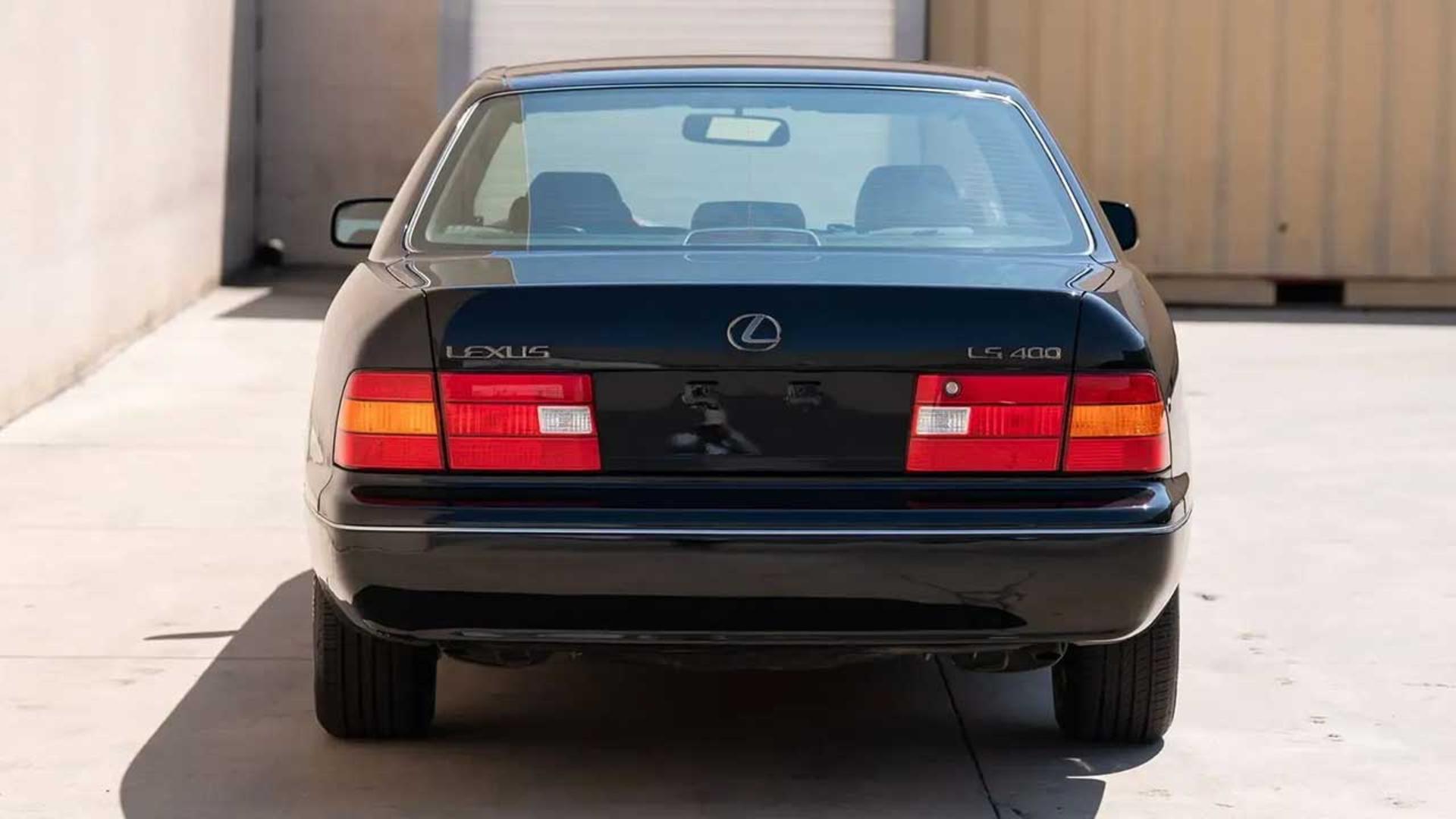 لکسوس LS400 مدل ۲۰۰۰