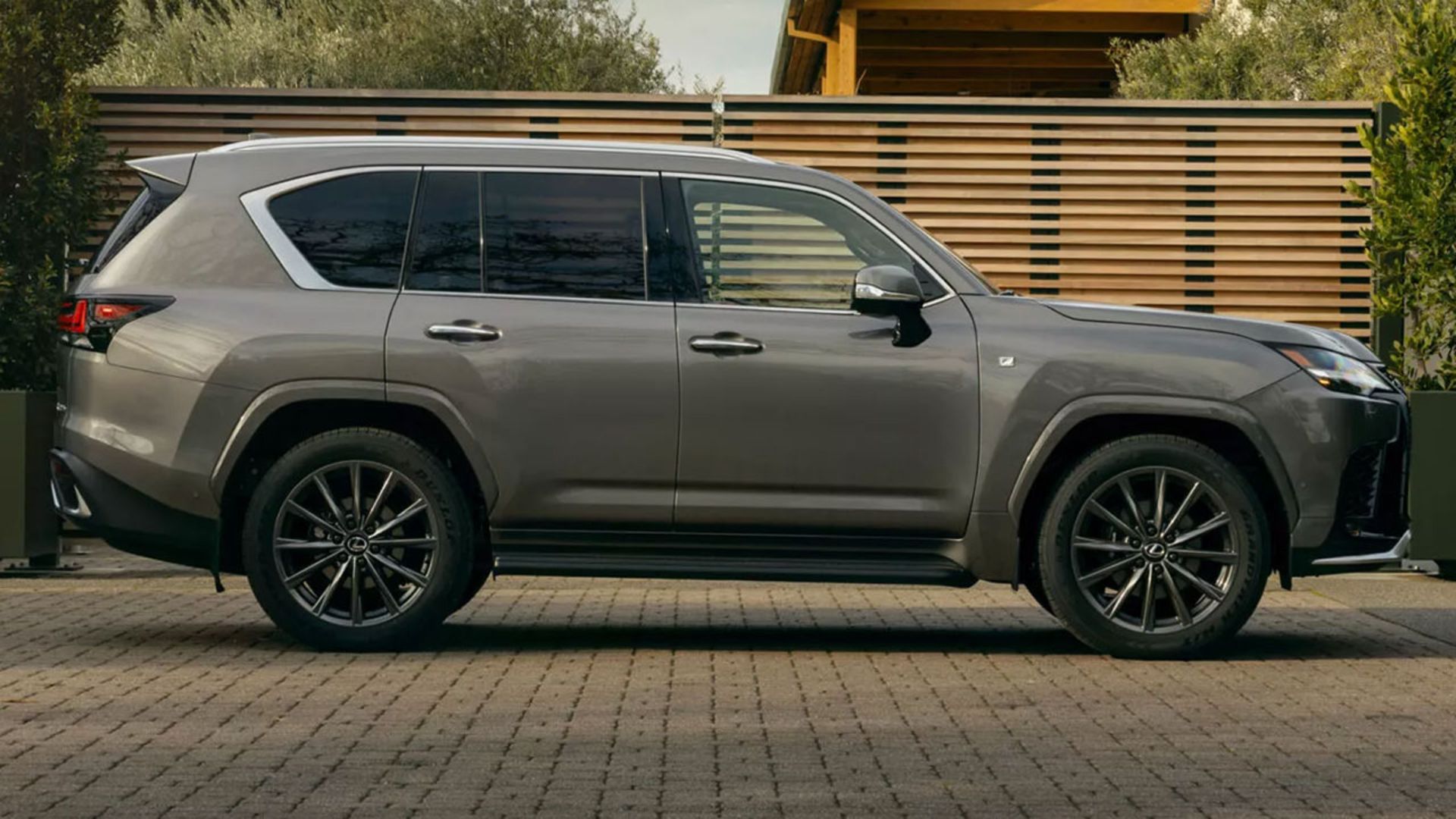 لکسوس LX مدل 2026 