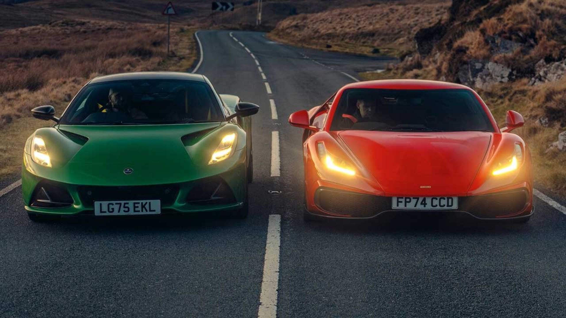 لوتوس امیرا در برابر نوبل M500