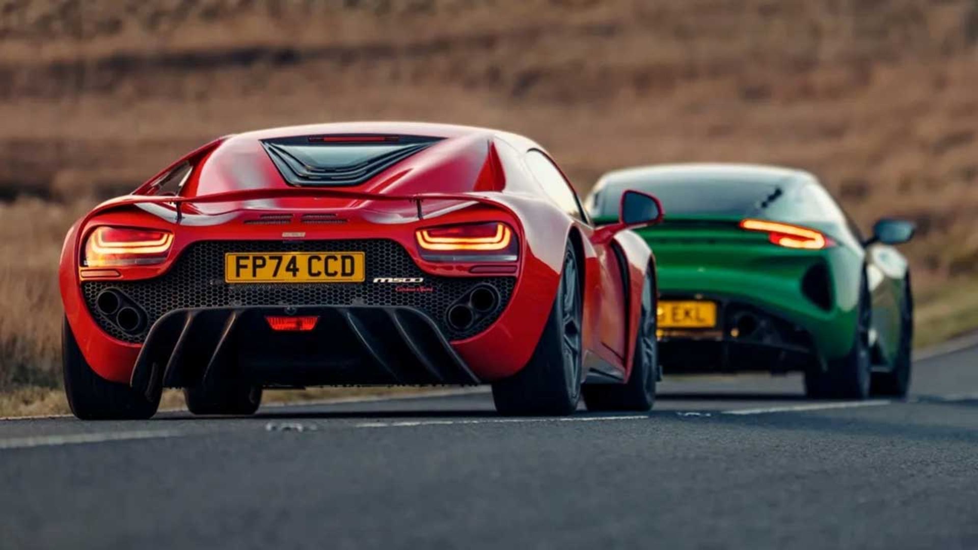 لوتوس امیرا در برابر نوبل M500