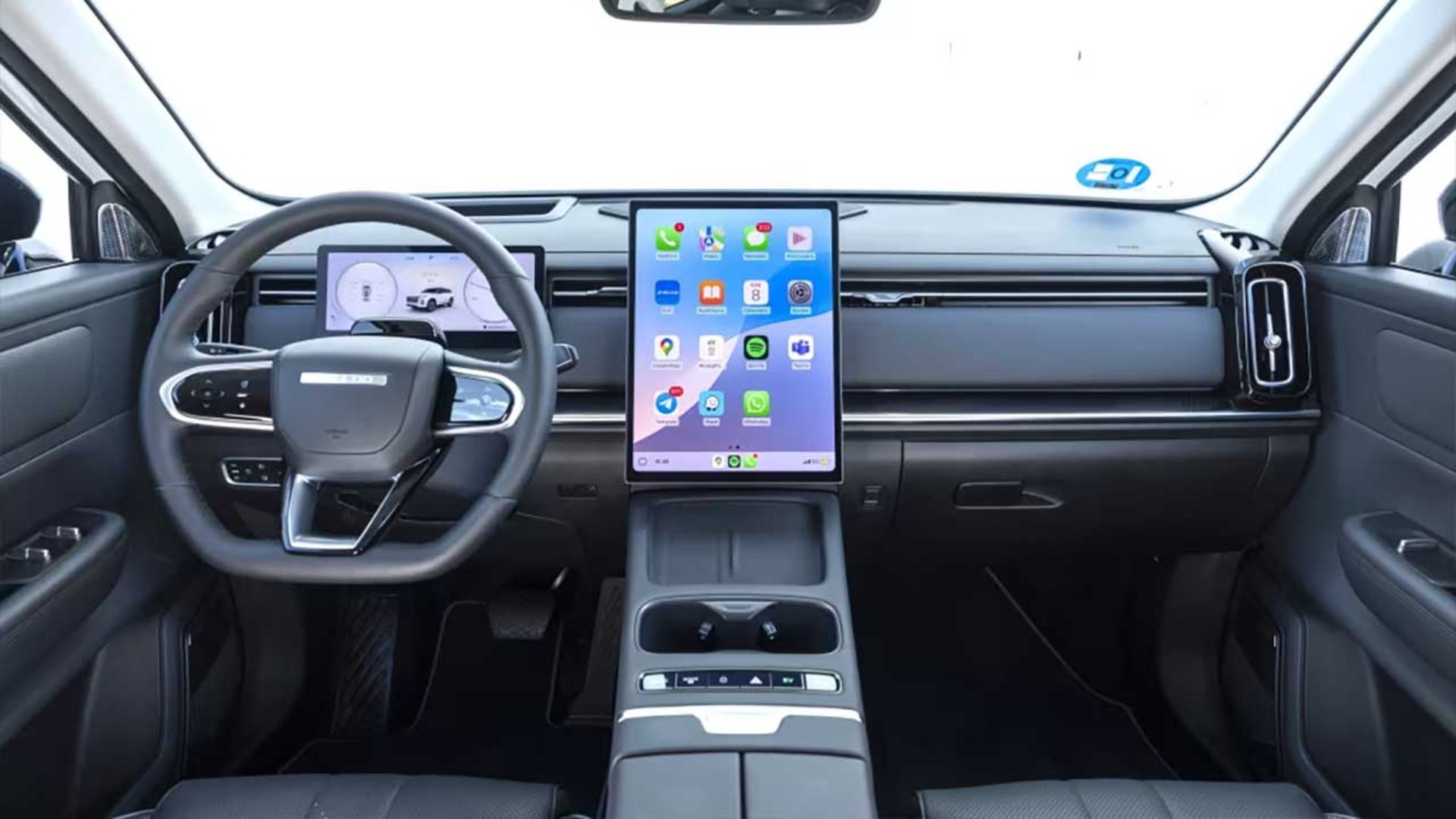 مقایسه لوکانو L7 و رنجروور ایووک