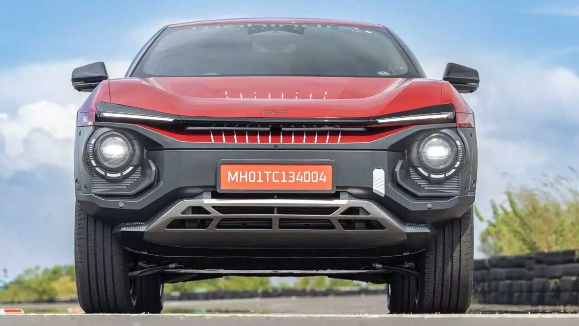 ماهیندرا BE6 فرمولا E