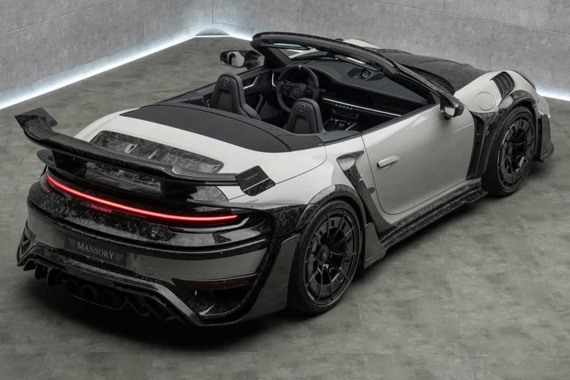پورشه 911 توربو S منصوری P9LM EVO 900