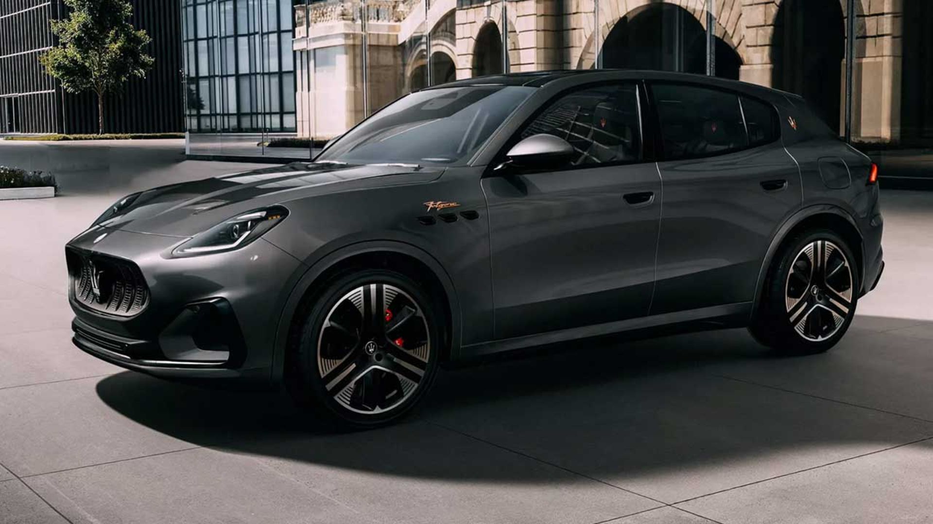 مازراتی گریکاله فولگوره برقی 2026