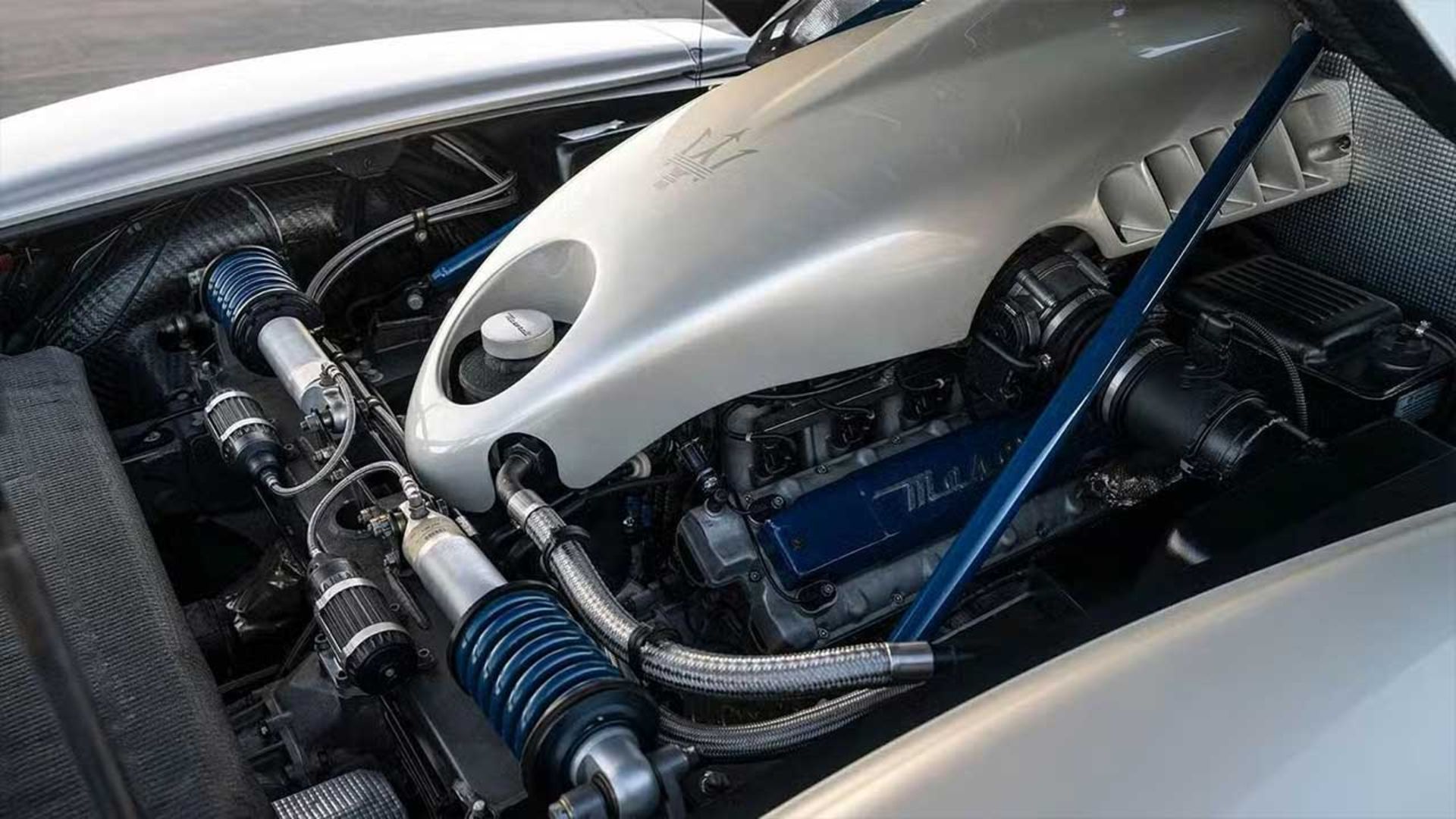 مازراتی MC12