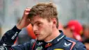 ماکس وستاپن (Max Verstappen) با لباس تیم ردبول در پیست مسابقه